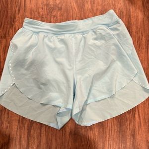 Lululemon high rise find your pace shorts 3”